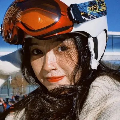 湖畔的女人们